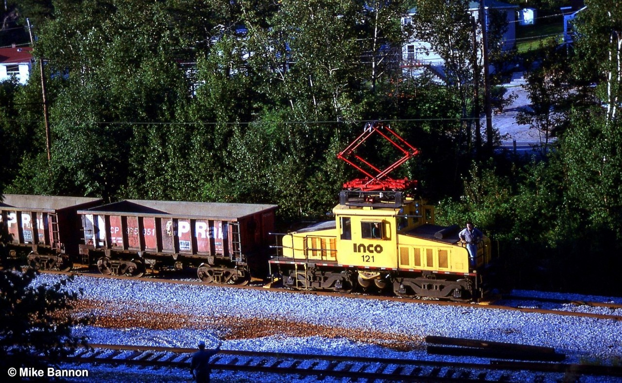 INCO 121 heading back to the mine after dropping loads on the CP interchange track