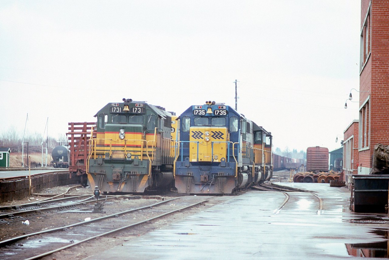 Here old paint scheme meets new. Resting for their next tour of duties are a set of SD 40's and a trio of SD 40's with one in the new scheme looking sharp even with the front marker lights. Taken from Maurice Dann's collection.