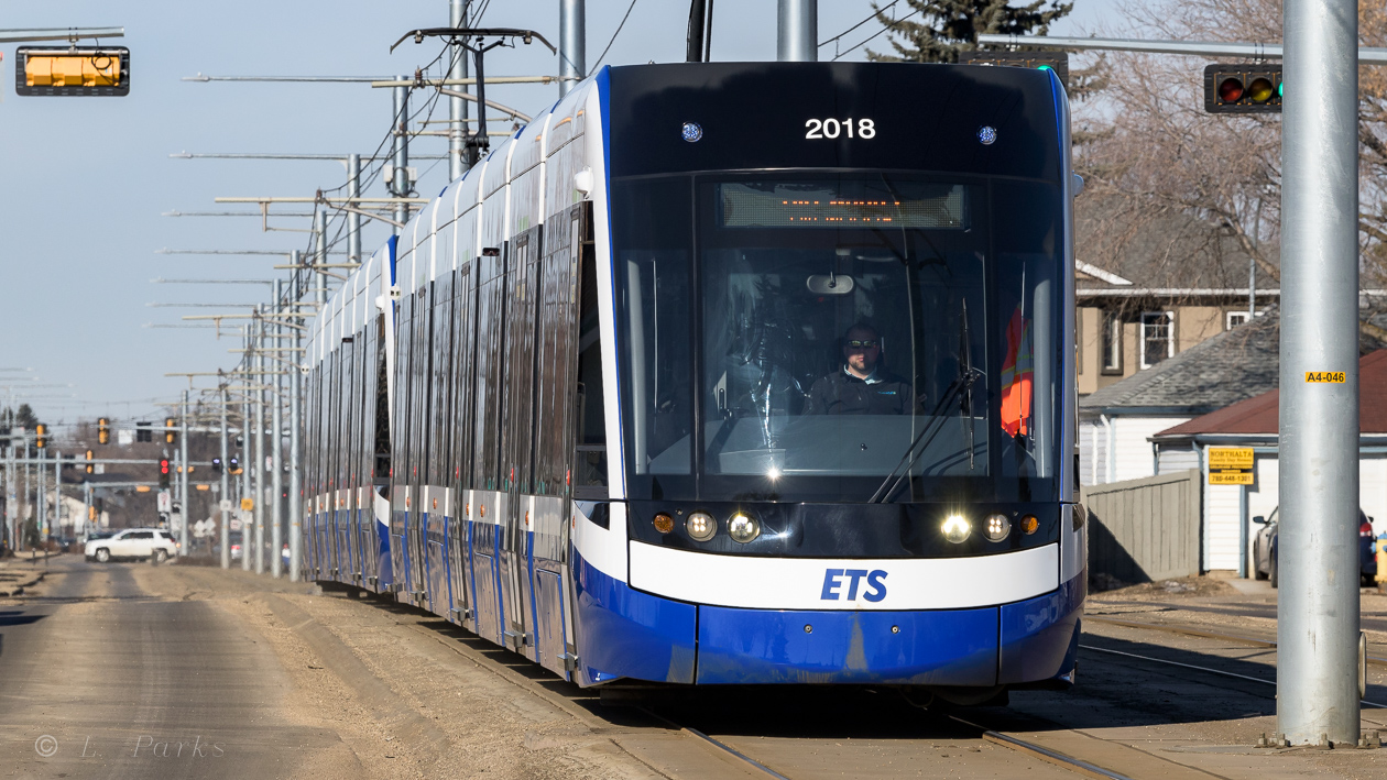 It is another amazingly sunny day for March. Last year this type of weather did not happen until April. Best get down to the tracks and snap that yearly photo of the LRT. Nope, not much has changed, although they still look pretty new. :-)