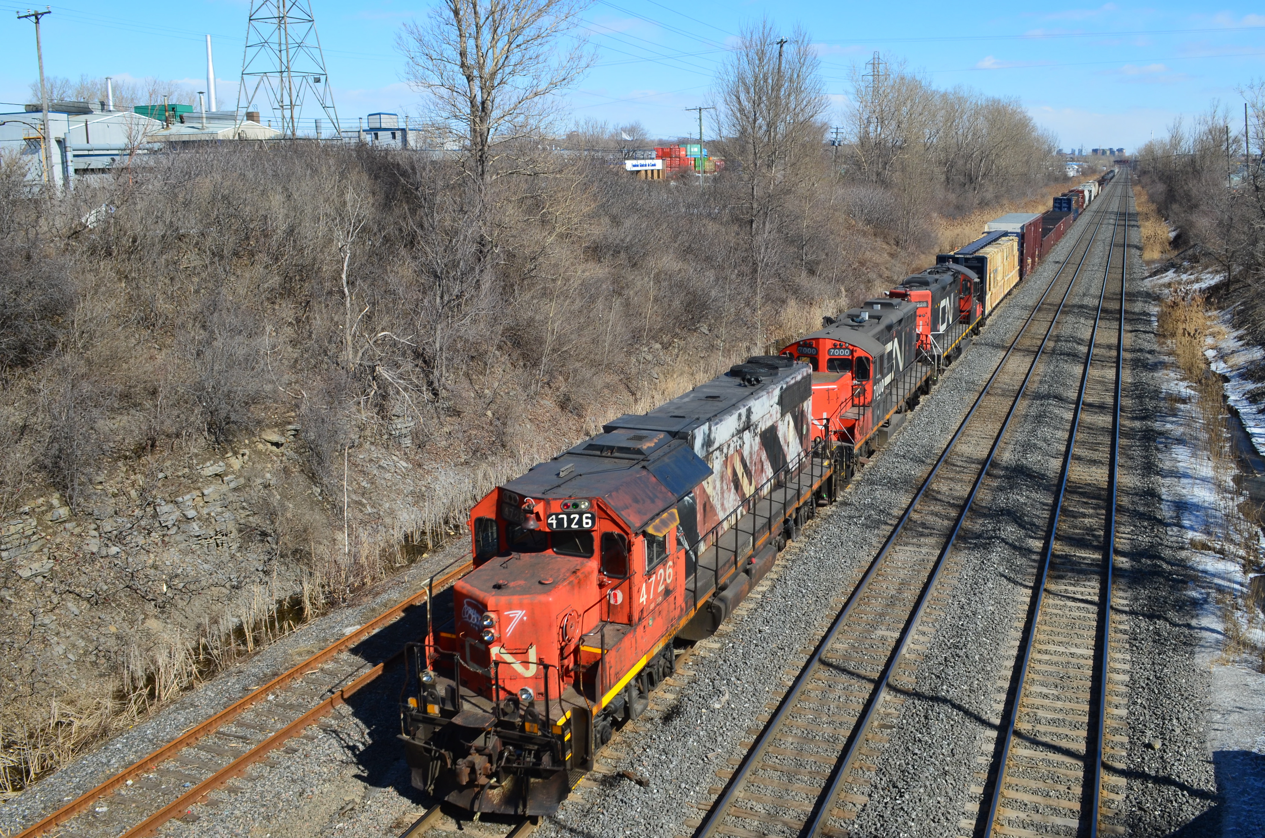 Railpictures.ca - Michael Berry Photo: A westbound CN transfer passes ...