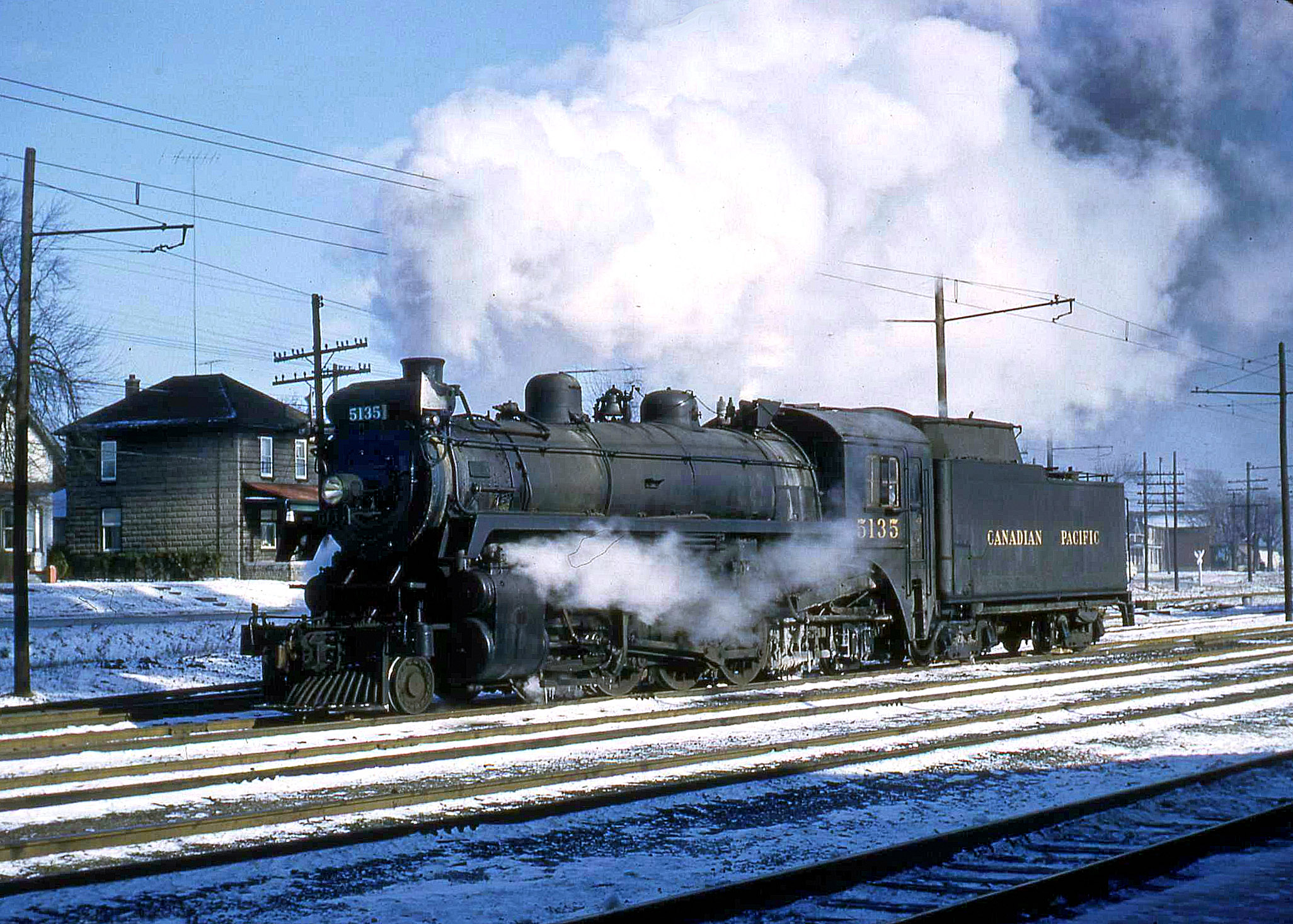 Railpictures.ca - Bill Thomson Photo: CPR P1-class Mikado (2-8-2) 5135 ...