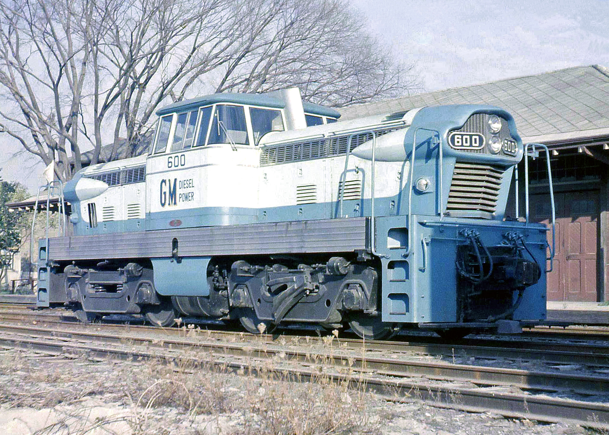 Railpictures.ca - Bill Thomson Photo: General Motors diesel-hydraulic ...