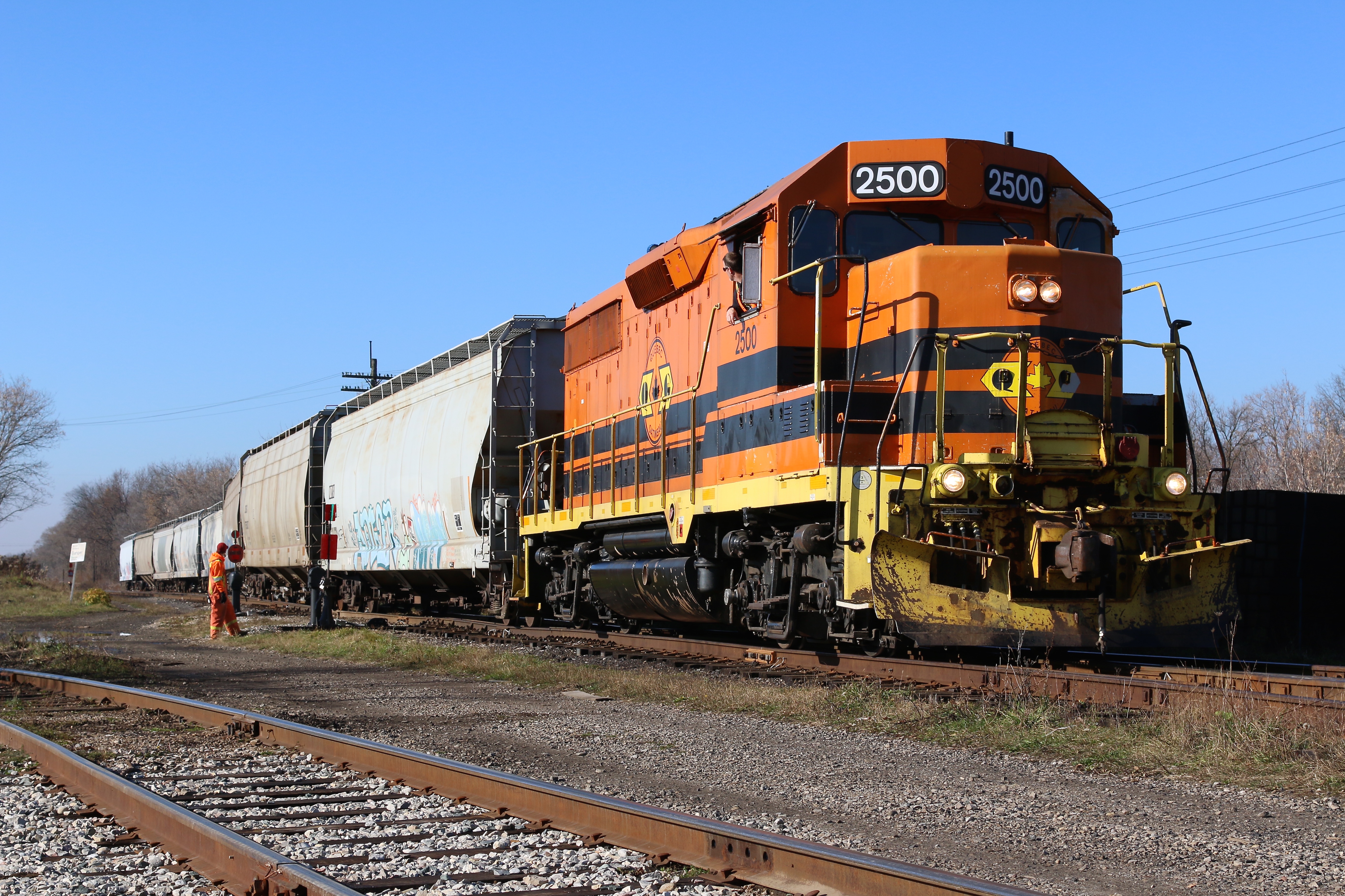 Railpictures.ca - Marcus W Stevens Photo: GEXR local 582 with Quebec ...