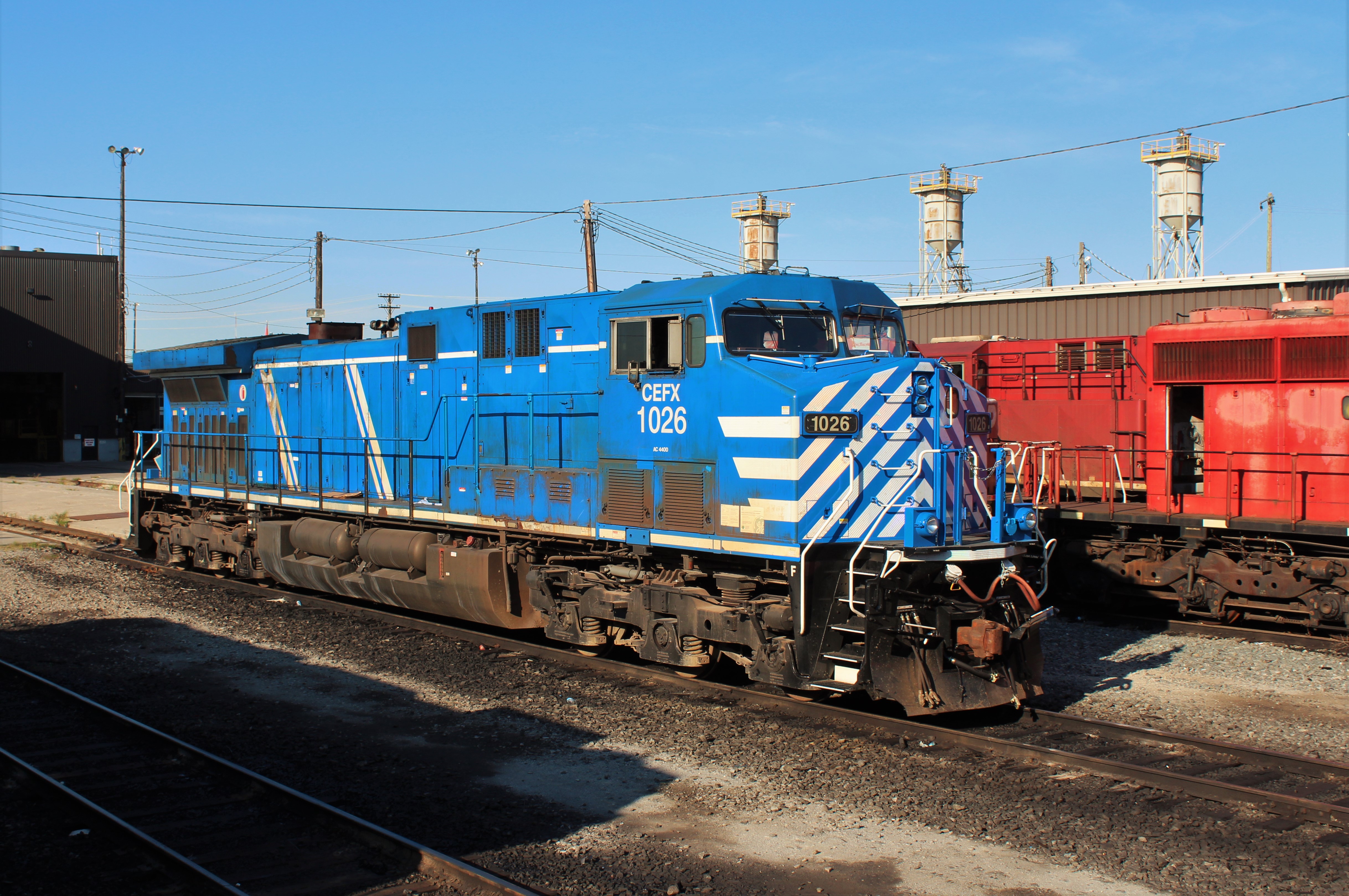 Railpictures.ca - Paul Santos Photo: Getting some sun while temporarily ...