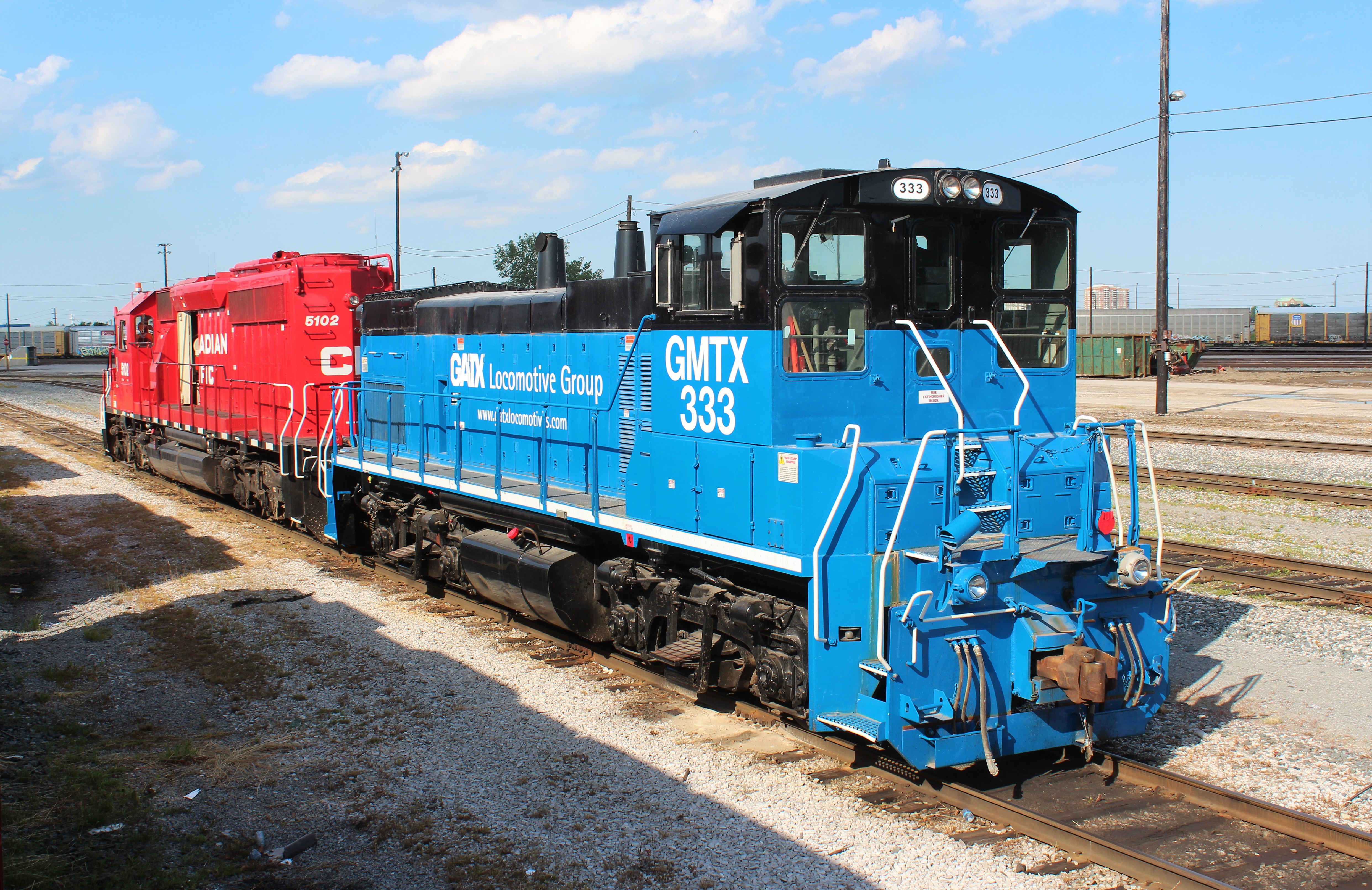 Railpictures.ca - Paul Santos Photo: Cab end view of MP15AC GMTX 333 ...