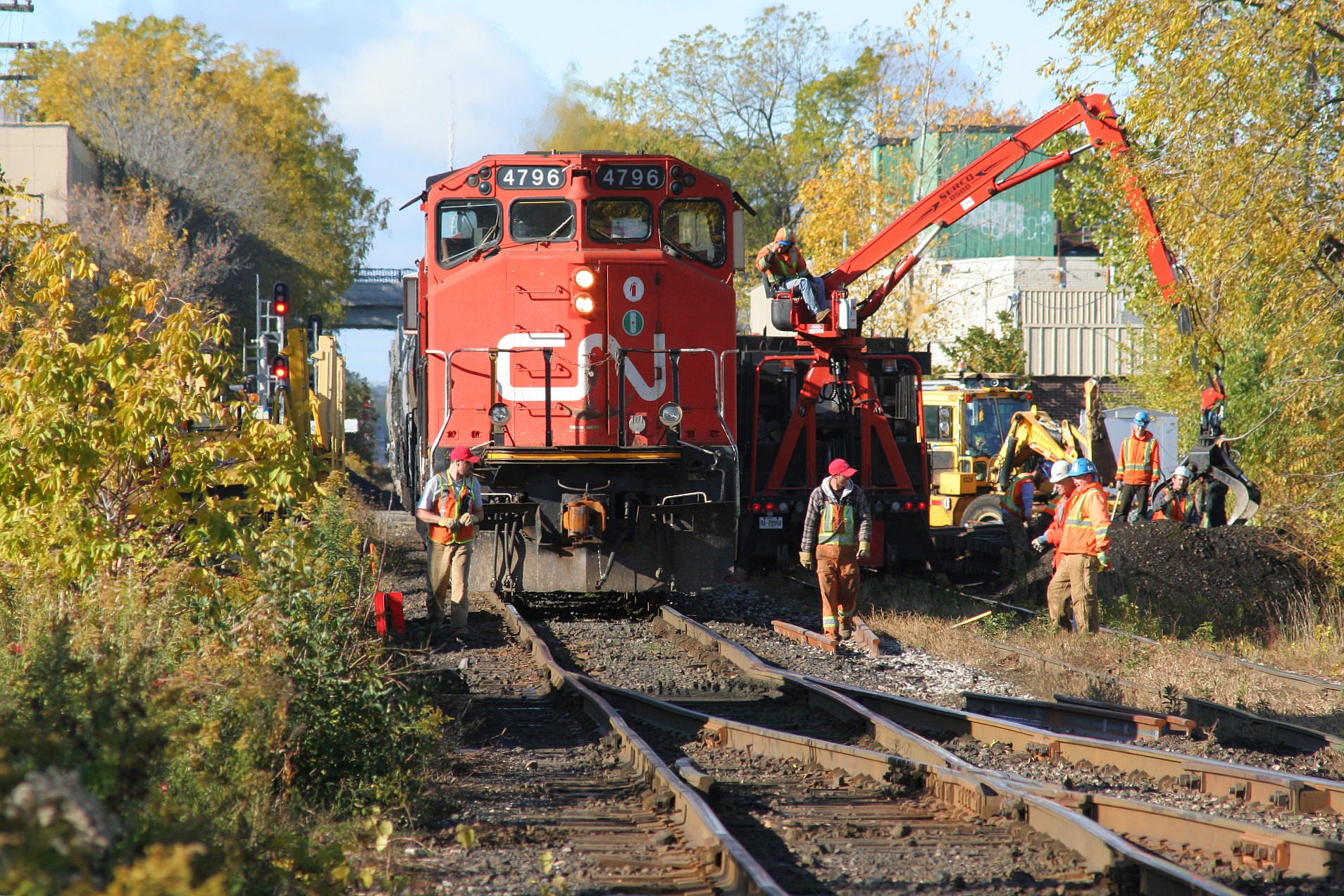 Railpictures.ca - Jason Noe Photo: During October 2019 PNR RailWorks ...