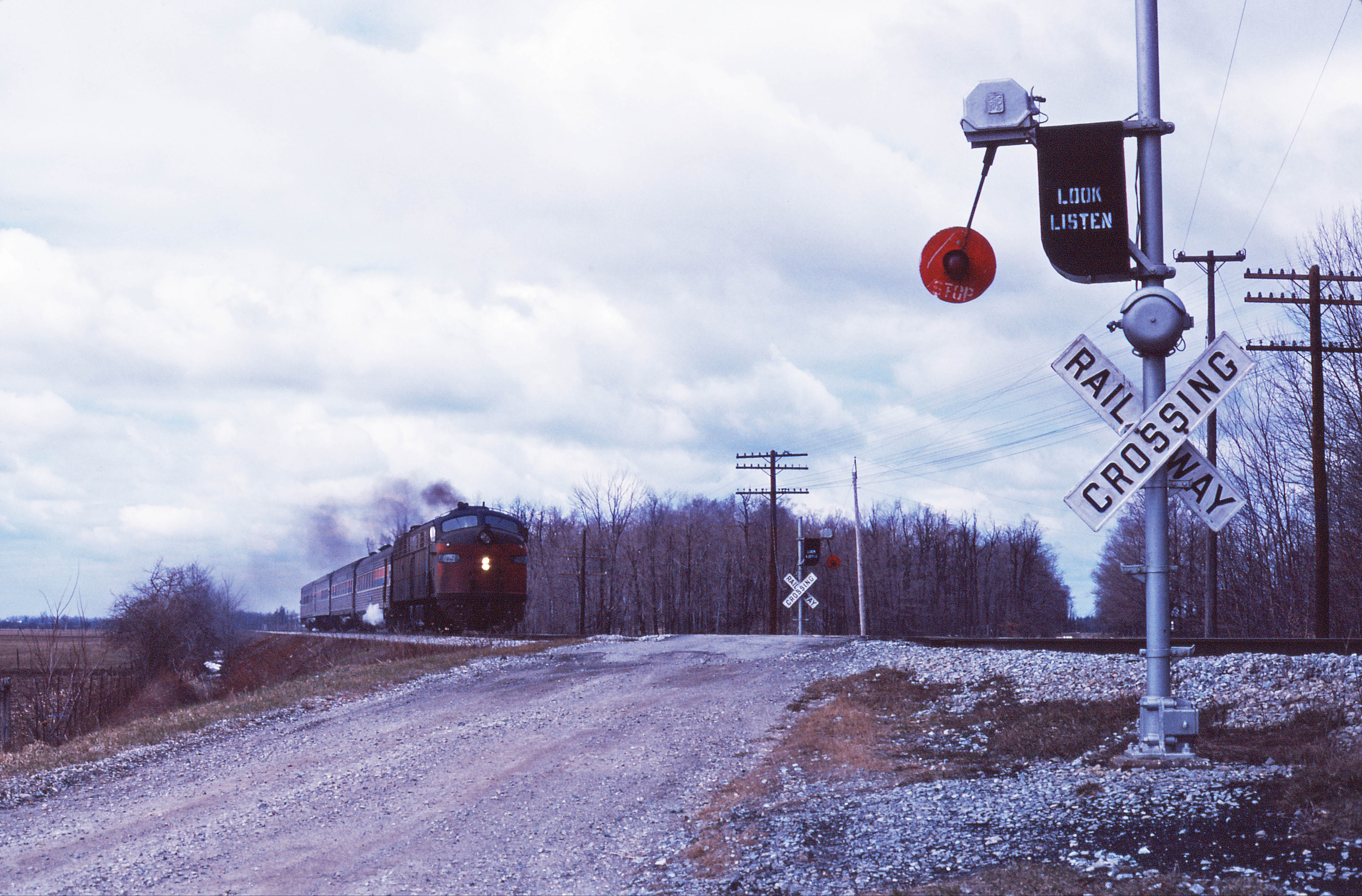 Railpictures.ca - John Eull Photo: Even in 1978, the crossing ...