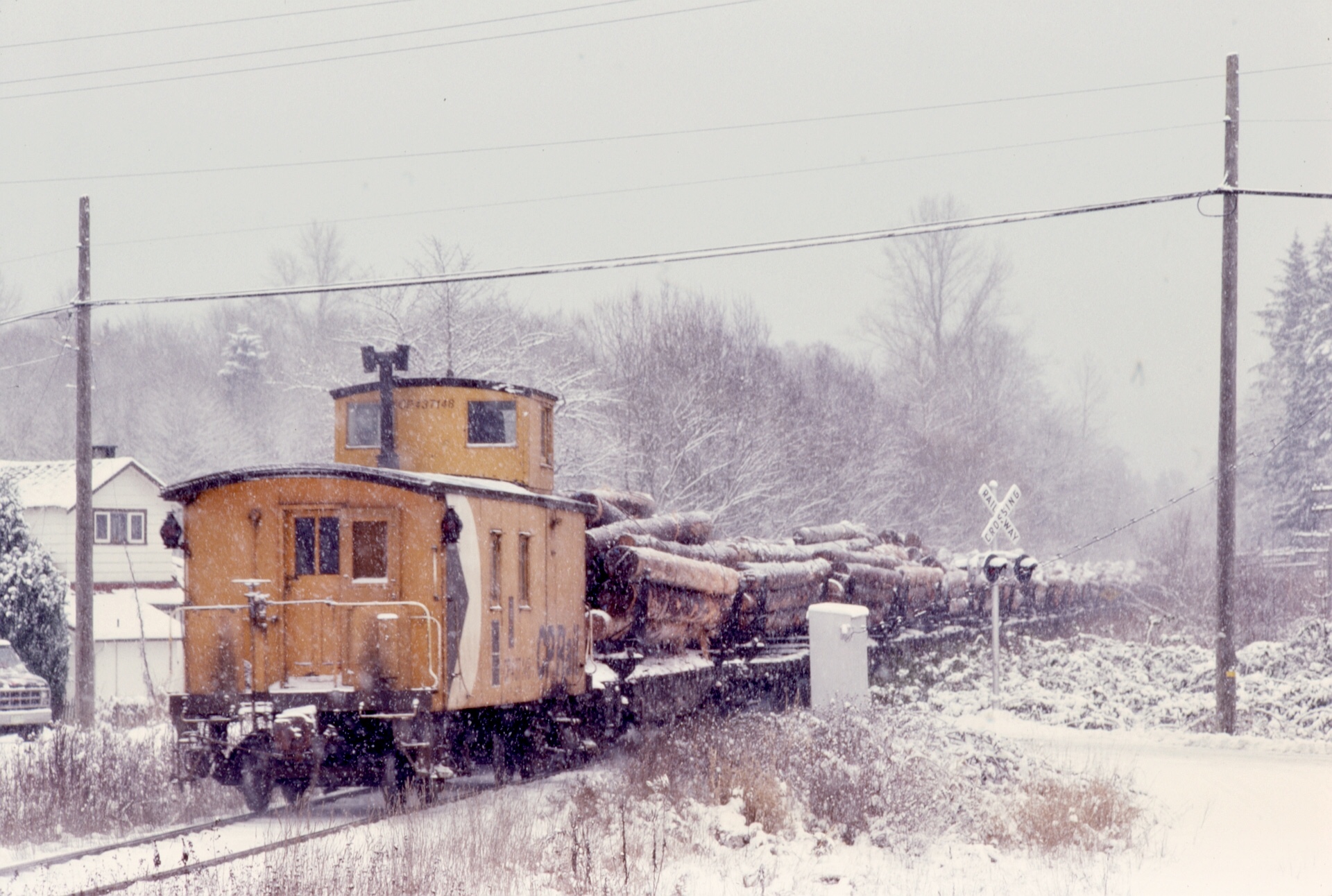 Railpictures.ca - Ken Perry Photo: As a literal followup to my post a ...