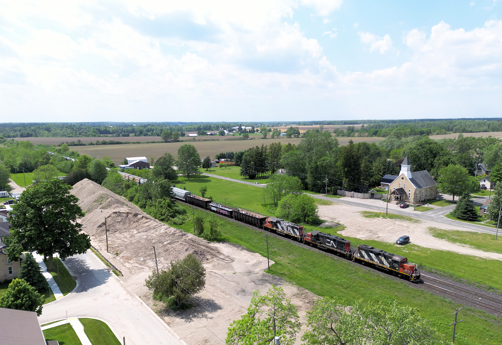 Railpictures.ca - Chris Wilson Photo: CN’s London East, ON to Paris ...