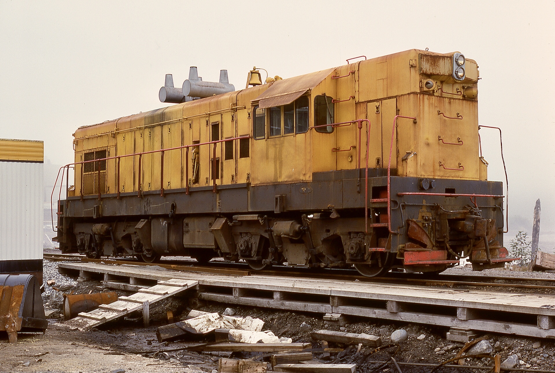 Railpictures.ca - Ken Perry Photo: On Watson Island, just west of Port ...